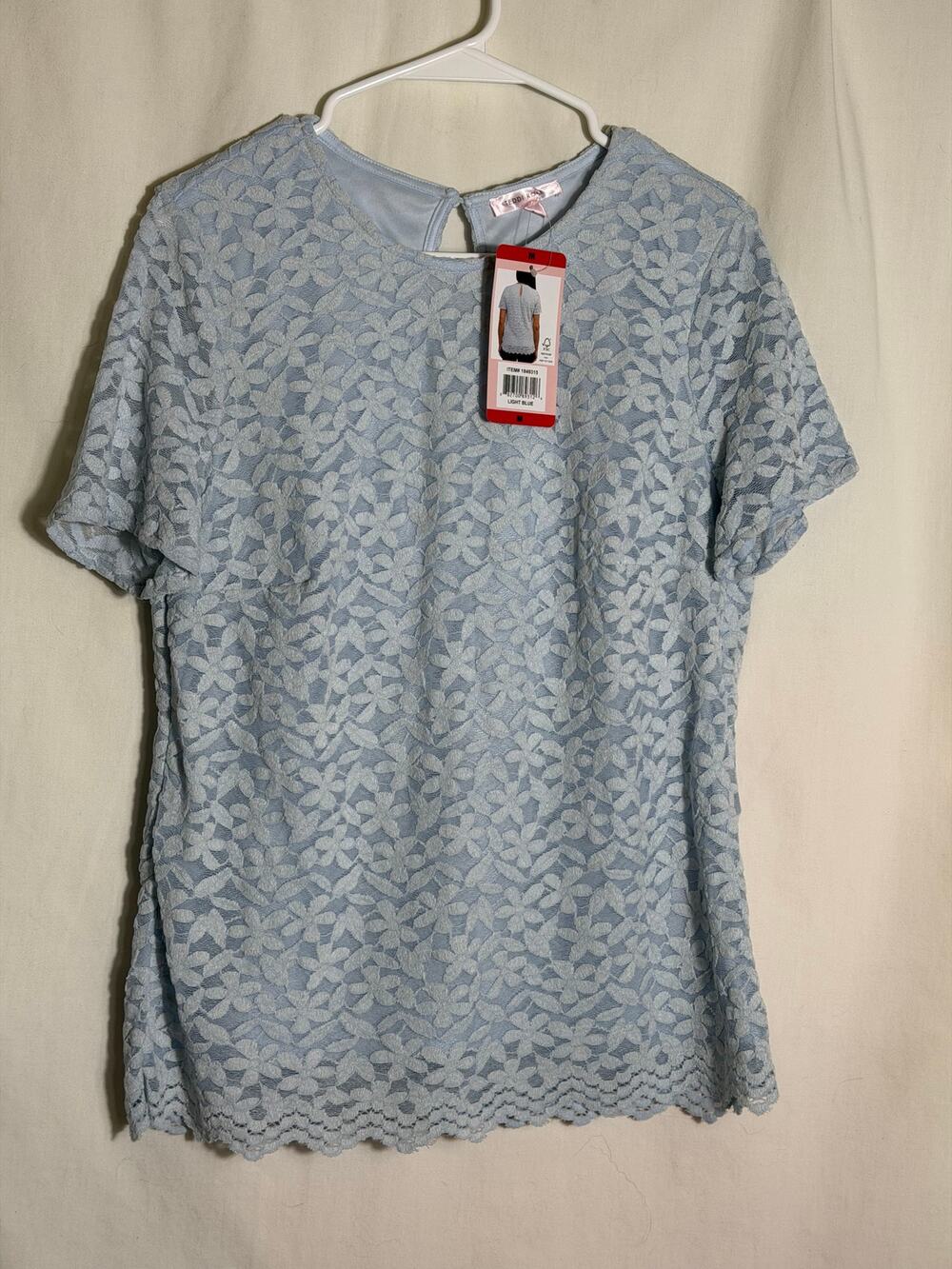 NWT Teddi Rose Light Blue Floral Lace Top Women's Medium Scalloped Short Sleeve